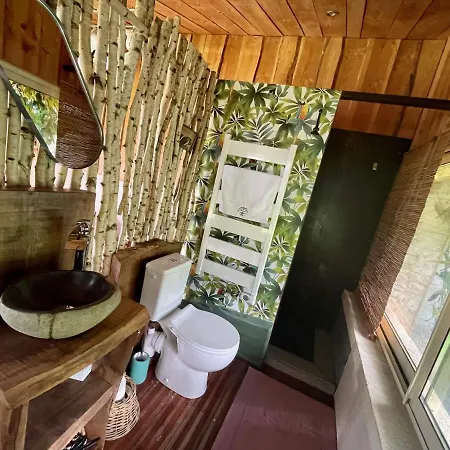 Le P'Tit Nid De Gabriel Bed and Breakfast Les Touches-de-Périgny Buitenkant foto
